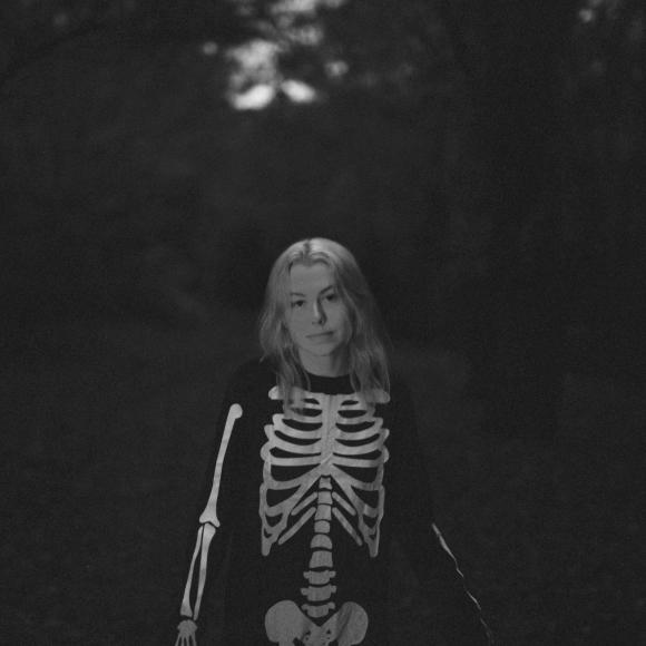 Obraz artykułu Phoebe Bridgers zadebiutuje przed kamerami w nowym horrorze A24