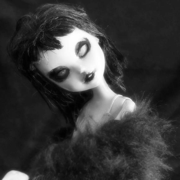 Obraz artykułu Alice Glass wreszcie wyda solowy debiut