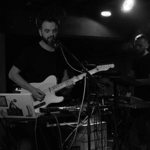 zdjęcie-3865 - obraz z galerii 3moonboys: Zawsze jest za krótko, a zwłaszcza na koncercie