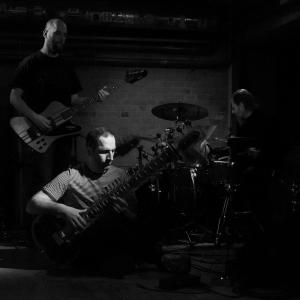 zdjęcie-3826 - obraz z galerii 3moonboys: Zawsze jest za krótko, a zwłaszcza na koncercie