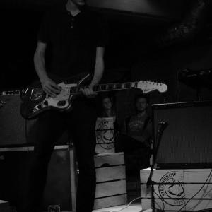 zdjęcie-3833 - obraz z galerii 3moonboys: Zawsze jest za krótko, a zwłaszcza na koncercie