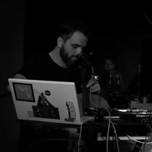 zdjęcie-3863 - obraz z galerii 3moonboys: Zawsze jest za krótko, a zwłaszcza na koncercie